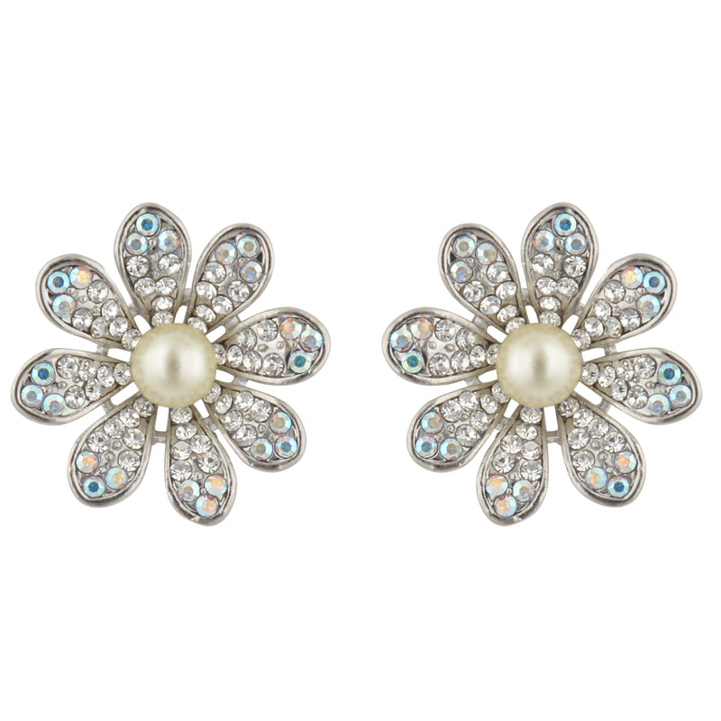 Dainty Daisy Earrings