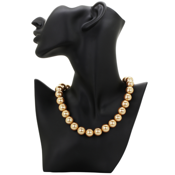 Shell Pearl Necklace