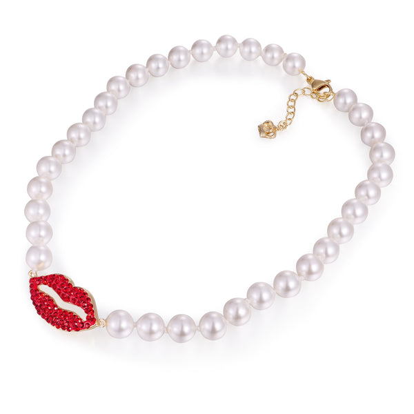 Lip and Pearl Necklace