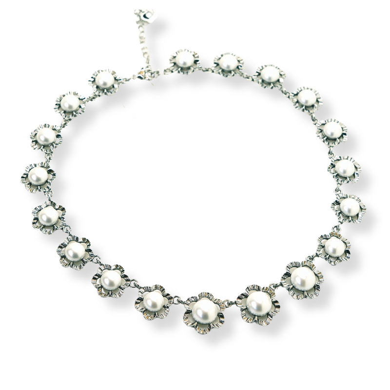 Floral Pearl Necklace